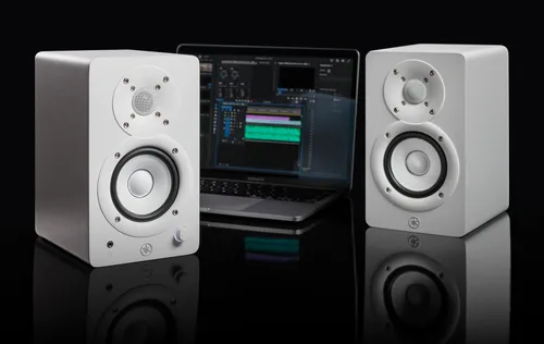 Miniatura 10 de Yamaha HS3 Monitor de estudio con alimentación en negro, par (HS3 B)