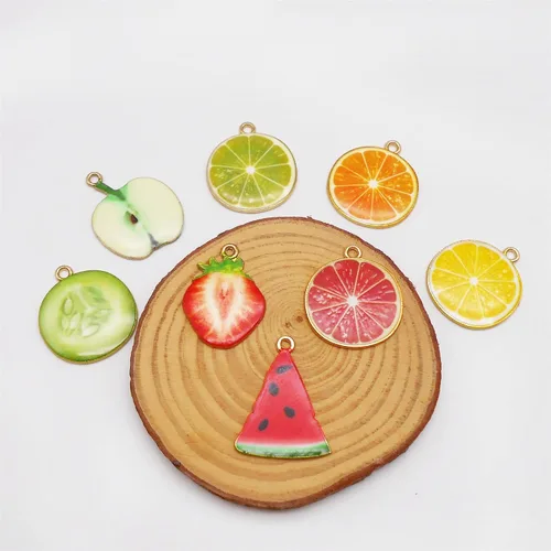 Miniatura 5 de 32 dijes de esmalte en tono dorado surtidos, limón, sandía, naranja, fresa, manzana, delicados, colgantes, fruta, alimentos, para aretes, joyería