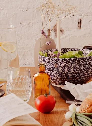 Miniatura 4 de Serene Spaces Living Jarrones de Capullo, Frascos de Boticario, Botellas de Vidrio Decorativas, Centro de Mesa para Recepción de Boda, Mini Jarrones