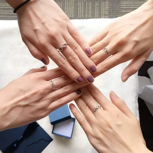 Miniatura 7 de Lam Hub Fong Anillos de infinito para mejores amigos, anillos de plata de ley personalizados con nombre para mujeres, anillos de amistad a juego