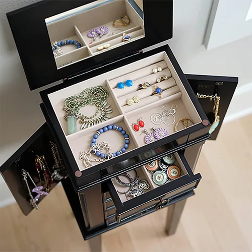 Miniatura 6 de Hives and Honey Kennedy Jewelry Armoire - Moderno organizador de almacenamiento de madera con ganchos para collares, 5 cajones y espejo de tocador