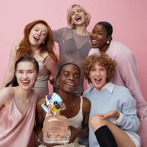 Miniatura 4 de Marc Jacobs Perfect Eau de Parfum – Perfume Floral Mujer – Con Notas de Ruibarbo, Narciso