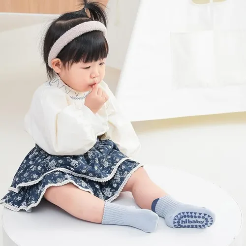 Miniatura 3 de XuoAz 6 pares de calcetines antideslizantes de algodón con agarre para niños y niñas pequeños