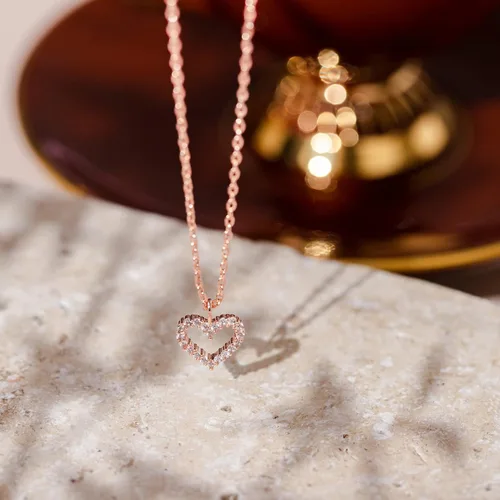 Miniatura 29 de PAVOI Collar de corazón chapado en oro de 14 quilates con circonita cúbica Bonitos collares con colgante de amor delicado para mujer