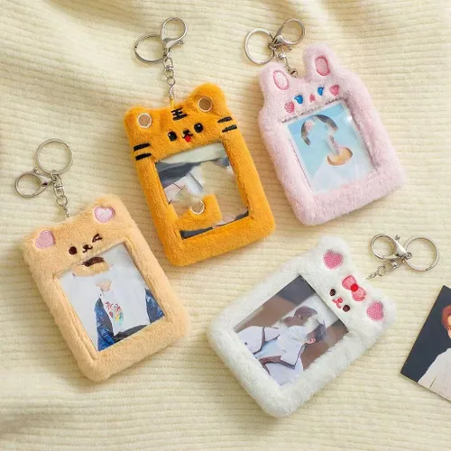 Miniatura 4 de Kawaii Bear Tiger Bunny - Soporte para tarjeta de fotos de felpa Kpop ID de crédito, tarjeta de autobús, funda protectora con colgante de foto (rosa)