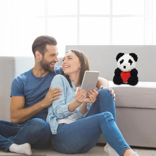 Miniatura 4 de Oso de flores para San Valentín, oso panda de flores artificiales con moño/decoración de corazón, muñeca panda hecha a mano para el día de San