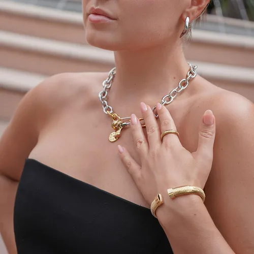 Miniatura 5 de CIUNOFOR Brazaletes chapados en oro de 14 quilates para mujer, pulsera elástica de espiga en capas de plata, brazalete de cadena de serpiente gruesa
