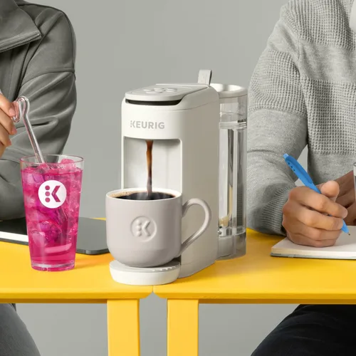 Miniatura 10 de Keurig K-Mini Mate Plus - Cafetera de cápsulas K-Cup de una sola porción, compacta, 3 tamaños de taza, con características de botón fuerte, depósito