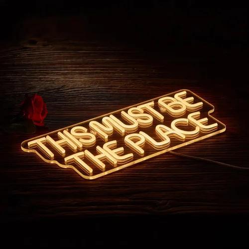 Miniatura 6 de Letrero de neón con texto en inglés «This Must Be The Place» para decoración de pared, luz LED de neón regulable, alimentada por USB (blanco cálido)