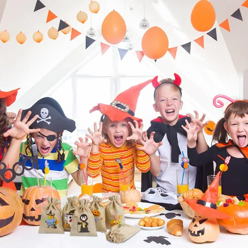 Miniatura 5 de LOKIPA 36 bolsas de regalo de arpillera de Halloween con cordón pequeñas bolsas de yute para niños y adultos, suministros de fiesta