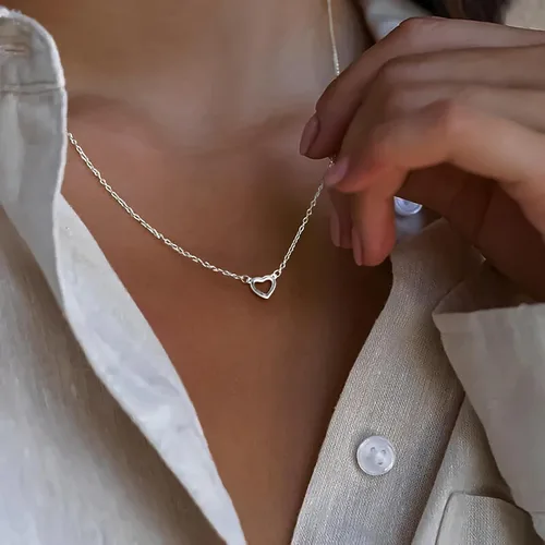 Miniatura 6 de Collar de corazón en capas de plata chapada en oro de 14 quilates para mujer, delicado y moderno colgante de corazón pequeño, collar de corazón