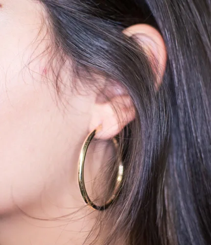 Miniatura 4 de Aretes de aro de oro amarillo de 14 quilates de 0.118 in de grosor con cierre de clic, (tubo de 0.118 in)