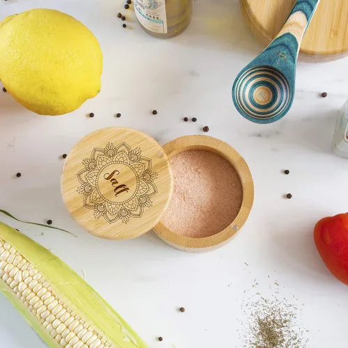 Miniatura 3 de Totally Bamboo Salero Caja de Almacenamiento de Bambú con Tapa Giratoria Magnética, Capacidad de 6 Onzas, Flor Mandala Grabada en la Tapa