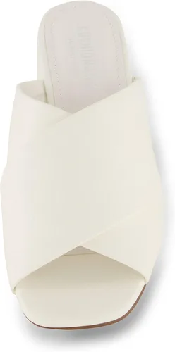 Miniatura 3 de CUSHIONAIRE Sandalia Garland con tacón de bloque de banda cruzada + espuma viscoelástica, anchos disponibles