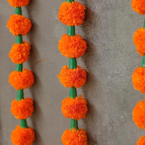 Miniatura 4 de Desi Favors Guirnaldas de caléndula naranja de 6 pies Guirnalda de flores artificiales Decoración de boda india Hosuewarming, guirnaldas