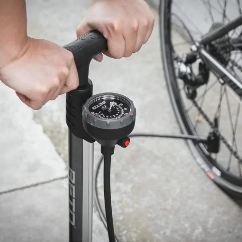 Beto Bomba de bicicleta portátil - Bomba de piso de bicicleta con medidor industrial montado en la parte superior y botón de purga de aire, tubo de
