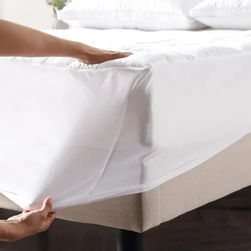 Miniatura 5 de Classic Brands Defend-A-Bed Ultimate Alternative - Protector de colchón acolchado de plumón, tamaño Queen