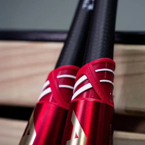 Miniatura 6 de Axe Bat 2023 Avenge Pro Hybrid (-10, 2-5/8") Bate de béisbol EUA, Híbrido de 3 piezas, Rojo/Negro