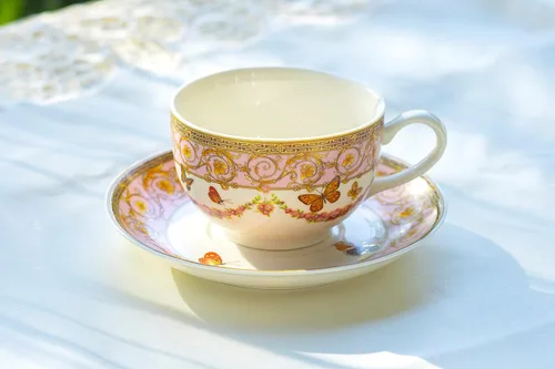 Miniatura 3 de Grace Teaware - Taza de té y platillo de porcelana fina con adorno rosa con adornos dorados