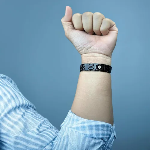 Miniatura 6 de LinnaLove Personalized Medical Alert Bracelet for Men-Free Engraving Black Carbon Fiber Style Medic ID Bracelet for Allergy Diabetic Epilepsy