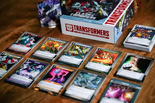 Miniatura 7 de Renegade Game Studios Transformers Deck Building Game Clash of the Combiners Expansión