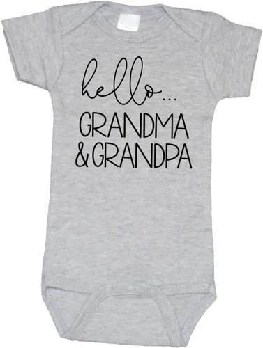 Miniatura 9 de Bump and Beyond Designs Regalo de anuncio de bebé con texto en inglés «Hello Grandma and Grandpa»