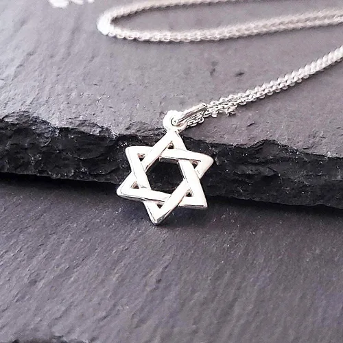 Miniatura 2 de Sterling Silver Tiny Star of David Charm Necklace, 18