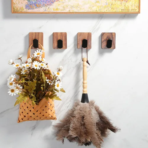 Miniatura 2 de DELITON Ganchos de toalla para baños, paquete de 4 ganchos adhesivos de madera para colgar batas, toallas, abrigos, llaves, gancho decorativo