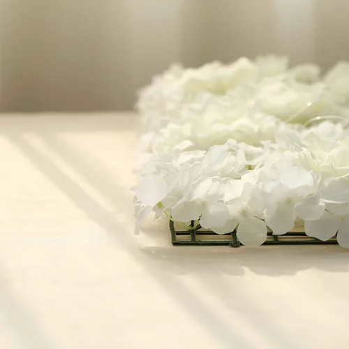 Miniatura 5 de Enova - Tapete de pared de flores artificiales de hortensias y rosas de 11 pies cuadrados, paquete de 4, telón de fondo de flores de follaje