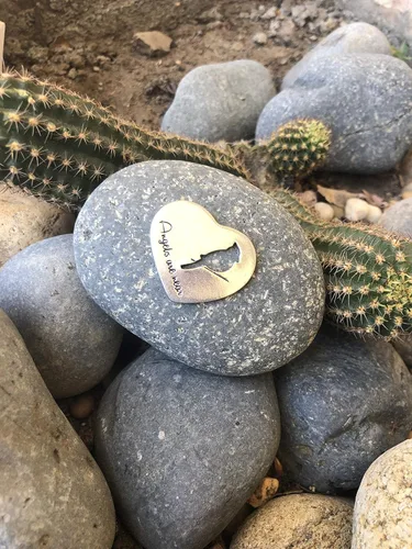 Miniatura 5 de Regalo de recuerdo de condolencias – Los ángeles están cerca – Placa de peltre sobre una piedra de río – Bonita adición a un jardín conmemorativo