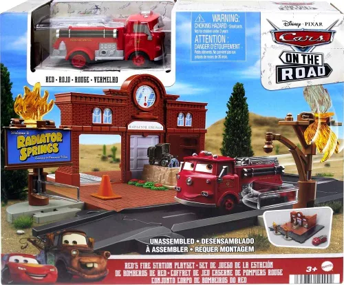 Miniatura 6 de Mattel Disney y Pixar Cars On The Road Toys, Red 's Fire Station Playset con camión de bomberos fundido a presión y acción activada por niños