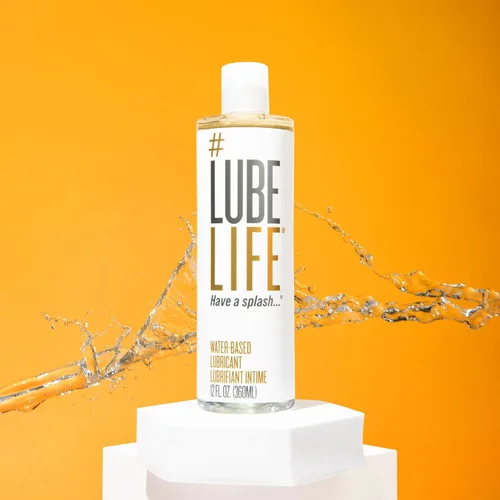 Miniatura 9 de LubeLife Lubricante a base de agua - Lubricante personal para hombres, mujeres y parejas, tamaño de viaje, no mancha, fácil de limpiar, seguro