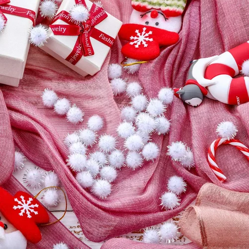 Miniatura 5 de HESTYA 500 Piezas Pompones de Navidad Brillantes de 0.5 Pulgadas Pompones Esponjosos Deslumbrantes Bolas de Pompones Pequeños de Fieltro con Blanco