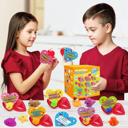 Miniatura 7 de SURCVIO Paquete de 28 juguetes esponjosos Mochi de San Valentín para niños, tarjetas de felicitación y mochi de animales rellenos