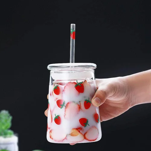 Miniatura 2 de Vaso de cristal transparente de 18 onzas con tapa y pajita.