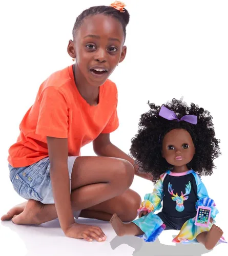 Miniatura 6 de Muñeca de silicona afroamericana de 14.5 pulgadas, muñeca realista de niña negra con 2 trajes, zapatos, mochila, cámara, lentes y accesorios