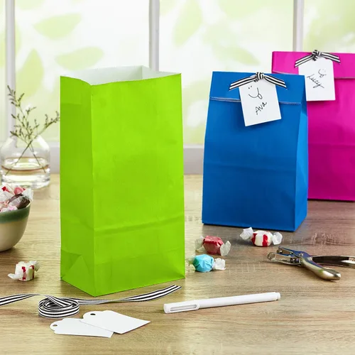 Miniatura 2 de Hallmark Bolsas envueltas para regalos de fiesta de color sólido (30 unidades, 5 de cada una de azul, rojo, verde, amarillo, naranja, rosa)