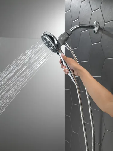 Miniatura 2 de Delta Faucet 6-Spray SureDock - Cabezal de ducha magnético con rociador de mano, cabezal de ducha cromado con manguera, cabezales de ducha y duchas