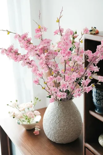 Miniatura 2 de 4 flores artificiales de cerezo de 43 pulgadas de largo para decoración de flores de cerezo para decoración del hogar, boda al aire libre (rosa)
