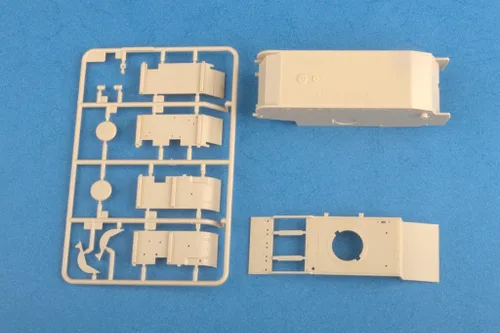 Miniatura 9 de Hobby Boss Alemán Pz.kpfw.I Ausf.F VK 18.01 Kit de Vehículo Militar Temprano