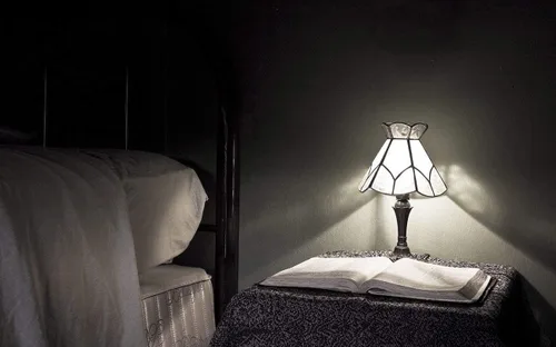 Miniatura 5 de Bombillas LED E26, equivalente a 40 W, 4000 K, bombilla de filamento LED clásico de vidrio transparente A19, no regulable, paquete de 6 4000 K