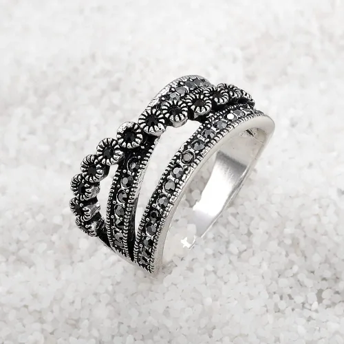 Miniatura 6 de Mytys Crossover Statement Rings for Women 18k Gold Band Ring Black Marcasite Wide Chunky Twist Rings