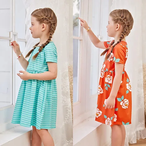 Miniatura 5 de PATPAT Paquete múltiple de vestidos florales para niña pequeña, paquete de 23 unidades, a lunares, manga corta, vestido de corte en línea A