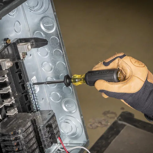 Miniatura 3 de Klein Tools 85153K - Juego de destornilladores de sujeción de tornillos ranurados, 3/16 pulgadas, destornillador de cabeza plana de hoja dividida