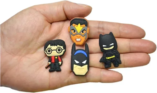 Miniatura 4 de 100 dijes de dibujos animados para zapatos con agujeros y pulsera bolsa de regalo regalo de Navidad regalos de fiesta de cumpleaños para niños