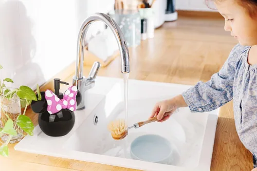 Miniatura 3 de Dispensador de jabón con bomba de Minnie Mouse de Disney - Accesorio de baño para niños en rosa y negro - Bomba de loción de resina Negro - Minnie