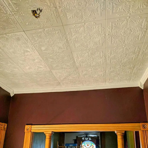 Miniatura 6 de À LA MAISON CEILINGS R14 - Azulejo victoriano de espuma para techo (128 pies cuadrados/caja), paquete de 48, oro blanco lavado