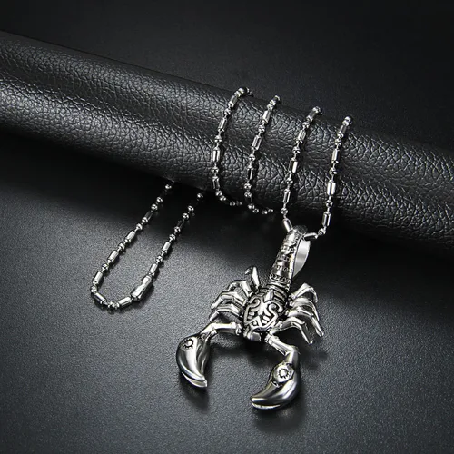 Miniatura 4 de OIDEA Men's Large Heavy Gothic Scorpion Pendant Necklace - Stainless Steel Necklace for Men, Punk Rock Biker Halloween Cosplay Costume Jewelry Gift
