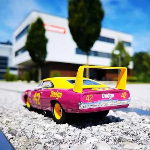Miniatura 5 de Carrera 30941 Dodge Charger Daytona No. 42 1:32 Escala Digital Slot Car Racing Vehículo Digital Ranura Coche Carreras Pistas