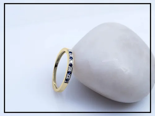 Miniatura 4 de Dazzlingrock Collection Anillo apilable redondo de oro de 10 quilates con zafiro azul y diamante blanco para mujer